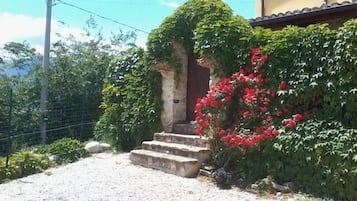 Enceinte de lâhĂ©bergement