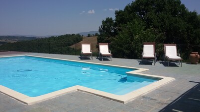   Elegant Country house with private pool and with beautiful view for good relax