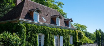 Luxury House on the Chateau des Ormeaux's park.
