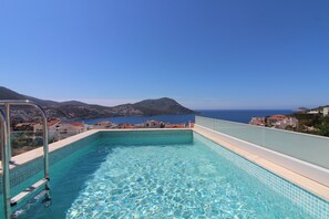 Utomhuspool