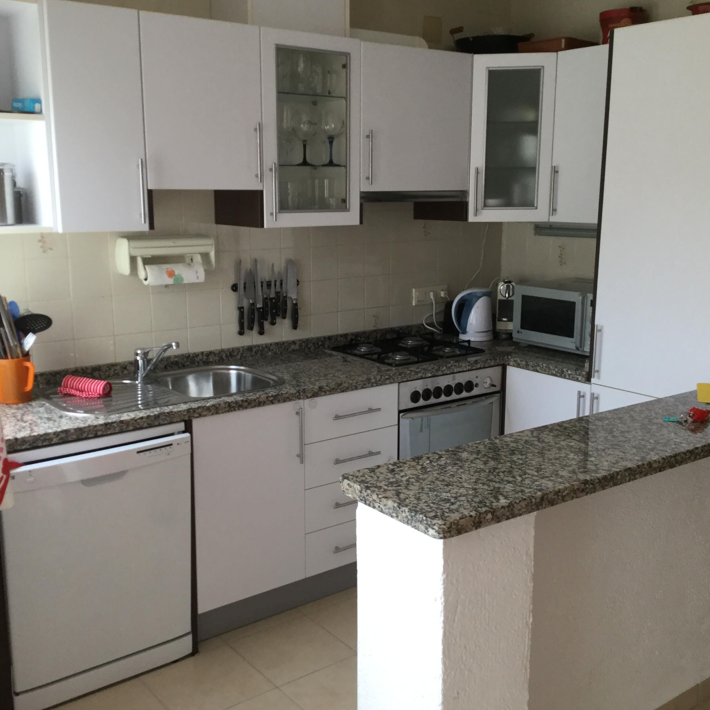 Fully-equipped kitchen