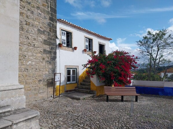 Exterior - Charming house inside walls of Óbidos (Óbidos)