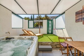 Jetted bathtub - Apartment Slavica (Split)