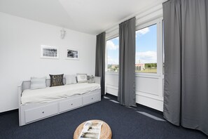 4 habitaciones, tabla de planchar con plancha y wifi gratis 