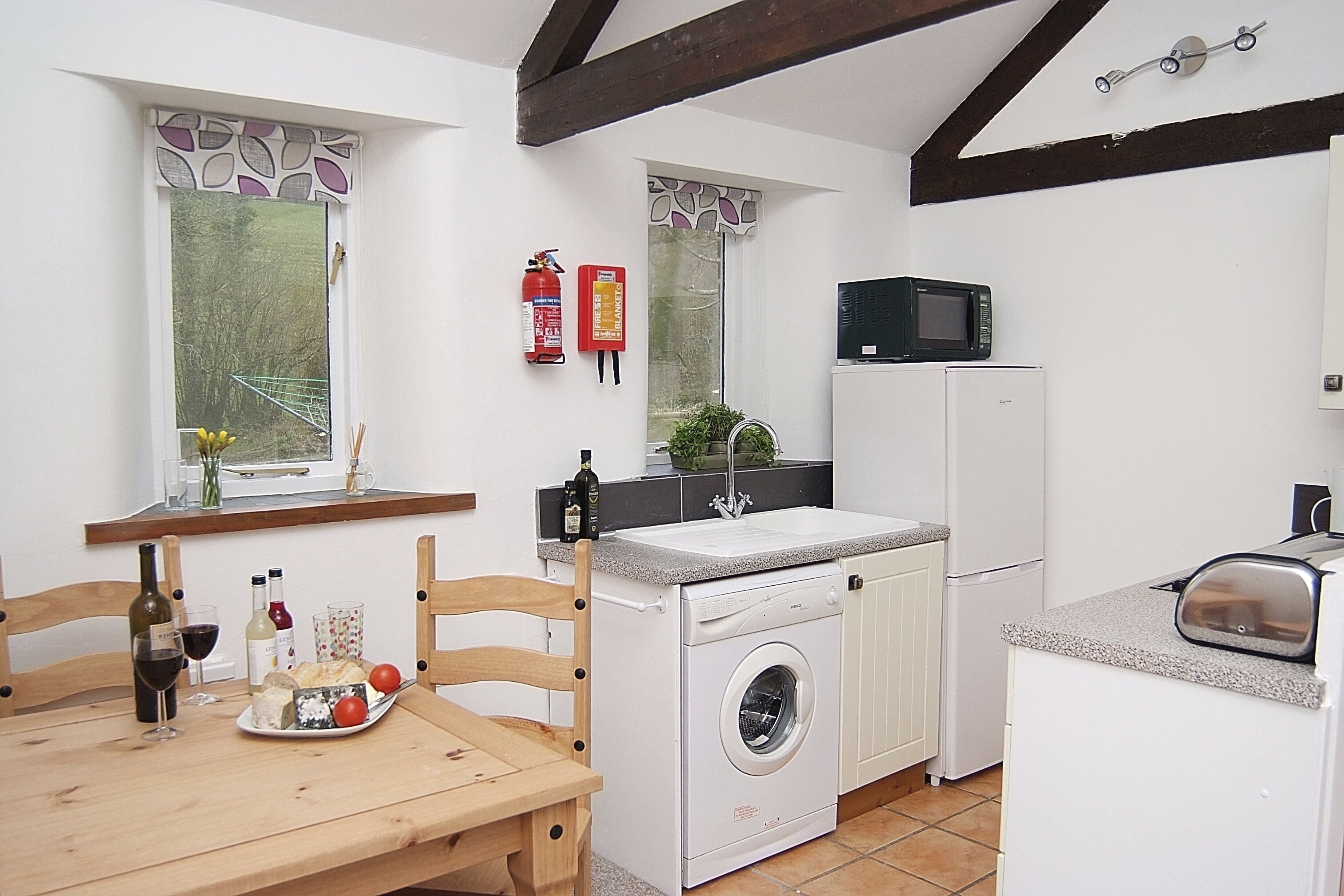 Self Catering Rural Farm Cottage + Heated Pool Cornwall | Dozmary Cottage