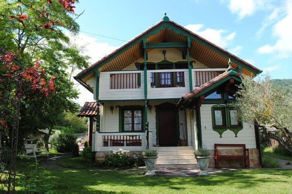 Rural house (full rental) La Casita del Río for 8 people (consult)