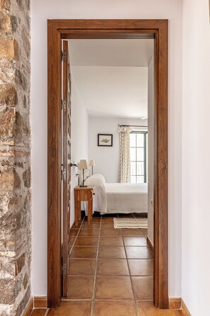 2 habitaciones, tabla de planchar con plancha y wifi gratis