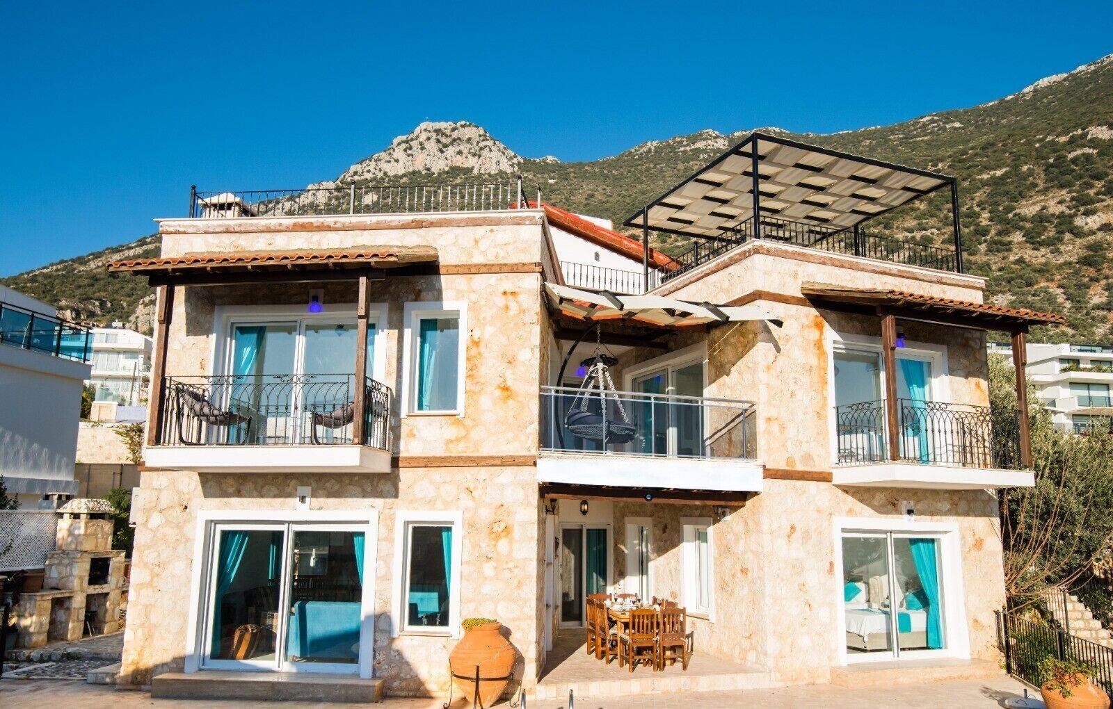 Luxury 5* refurbished 4 bedroom Villa with Private Pool and Stunning Sea Views