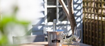 Fabulous holiday house with garden and nearby parking, close to town and beaches