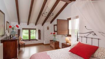 3 habitaciones, tabla de planchar con plancha y wifi gratis