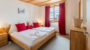 3 Schlafzimmer, Bügeleisen/Bügelbrett, kostenloses WLAN, Bettwäsche