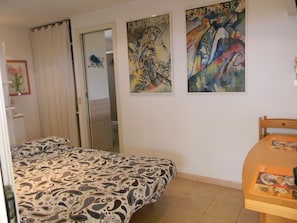 1 chambre, Wi-Fi gratuit, draps fournis