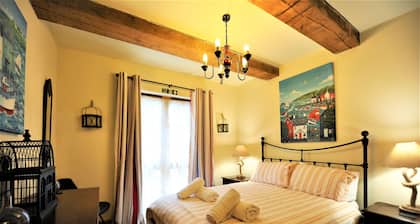 Hummer-Topf in Padstow ist ein "Fischer-Stil" Cottage mit einem Parkplatz.