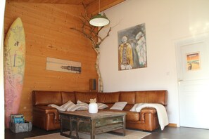 Smart TV, books - Wooden house by the sea (Hourtin)