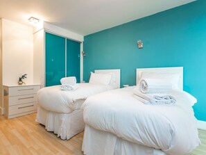 2 slaapkamers, een strijkplank/strijkijzer, wifi, beddengoed