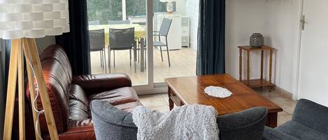 Een flatscreentelevisie