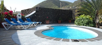 Escape to Anastasio Cottage, Rustic Charm in Villa de Mazo