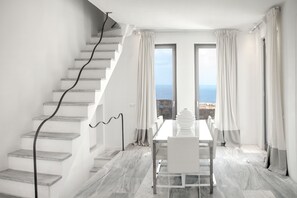 New Liberation Villa 2 | Living area