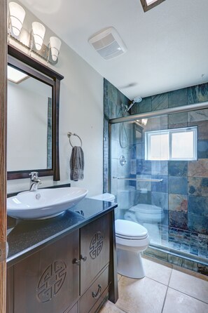 Bathroom - Cactus Rose (Scottsdale)