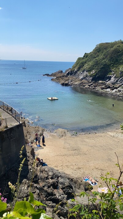 Fowey Cornwall - lovely modern house with balconies and fantastic views