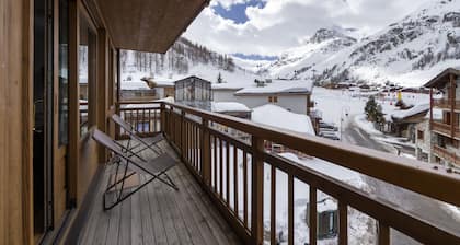 Squaw Valley. Apartment 3 rooms, 4 people. Great view!