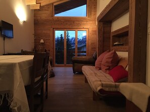 TV - Stunning Verbier 3 bedroomed in center sleeps 5-8 (Bagnes)