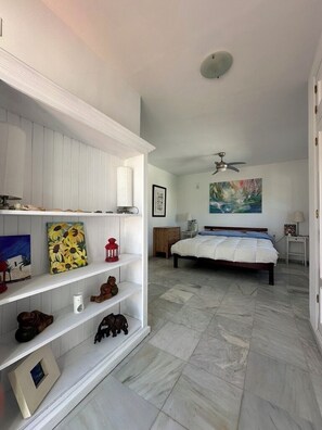 4 bedrooms, iron/ironing board, travel cot, free WiFi