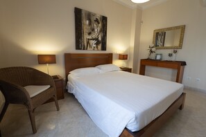 1 Schlafzimmer, Zimmersafe, Bügeleisen/Bügelbrett, kostenloses WLAN