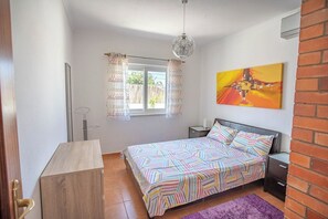 3 bedrooms, iron/ironing board, travel crib, free WiFi - O' Charco Lovely villa with annex with private pool (Carvoeiro)