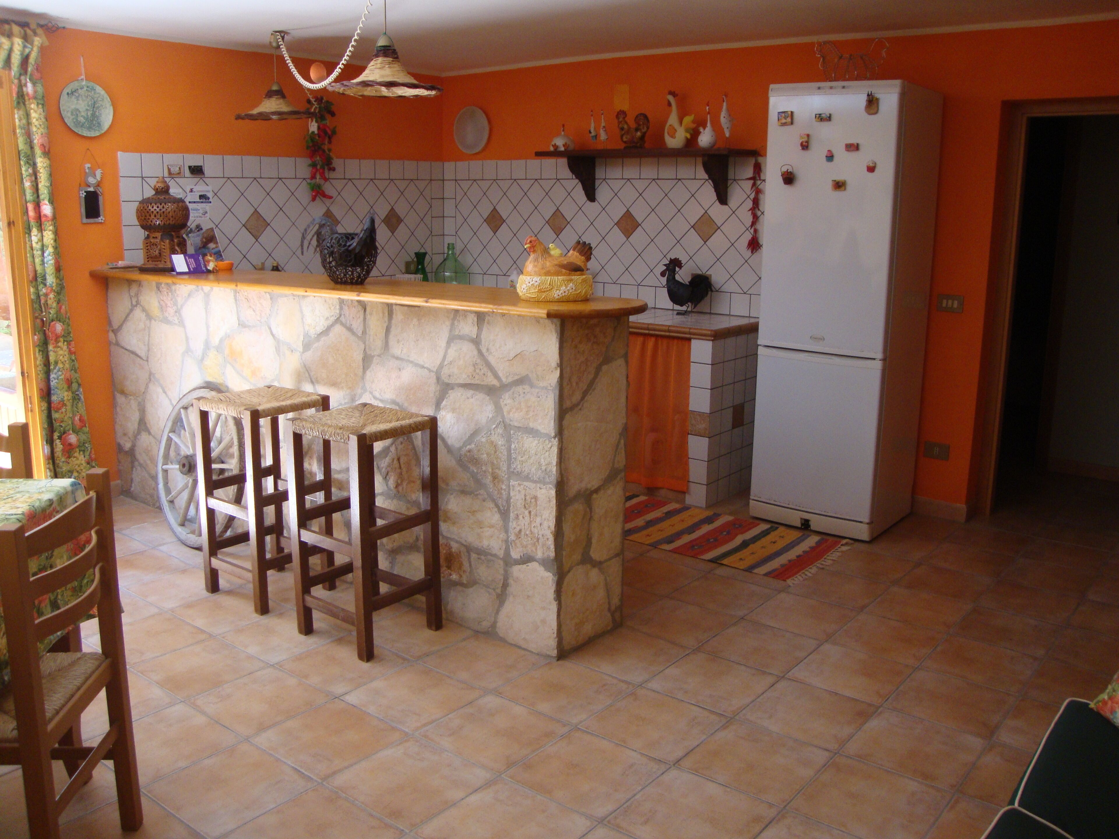 refuge of the rooster- in the green near the sea