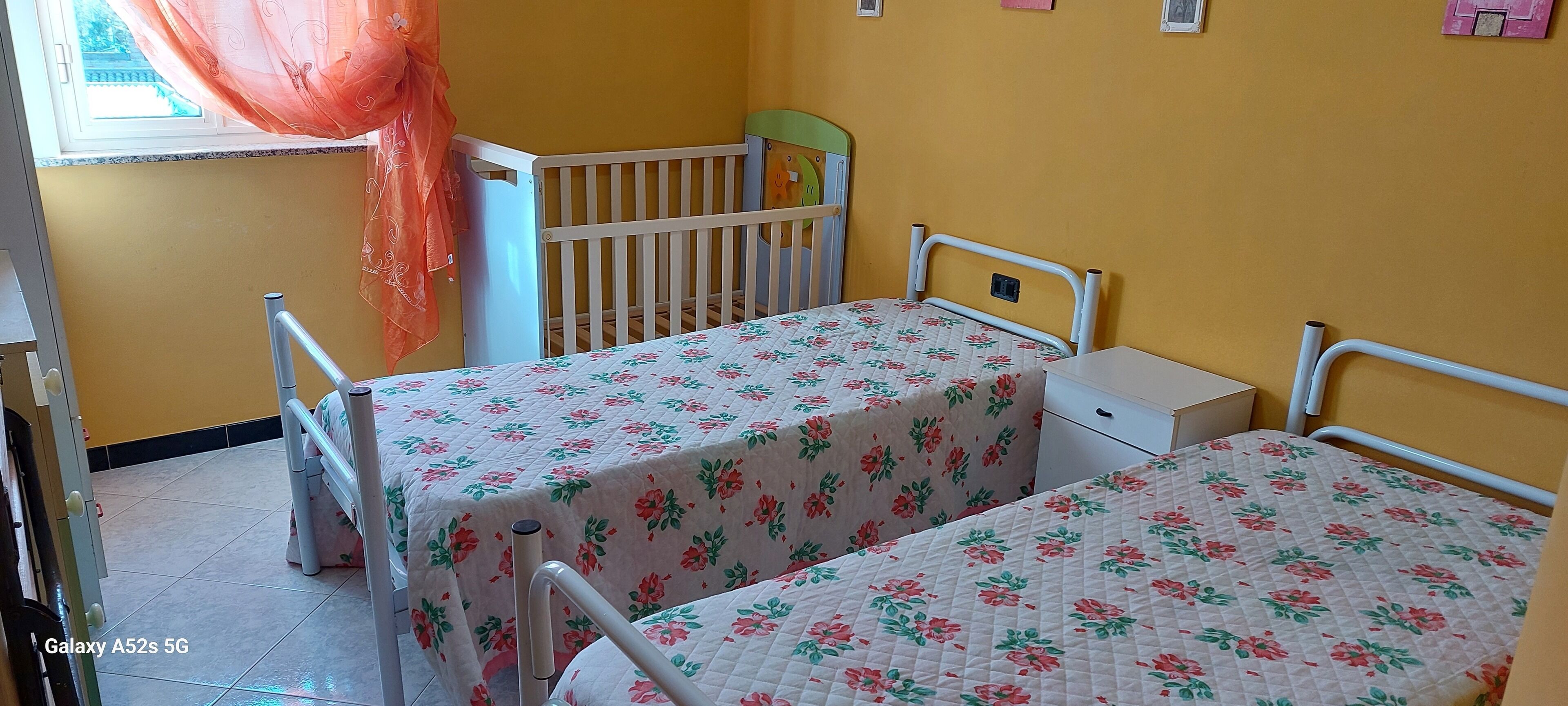 Elegant apartment in Villa Agrigento-Licata with sea view and private garden.