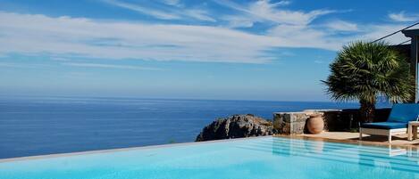 Außenpool, Infinity-Pool