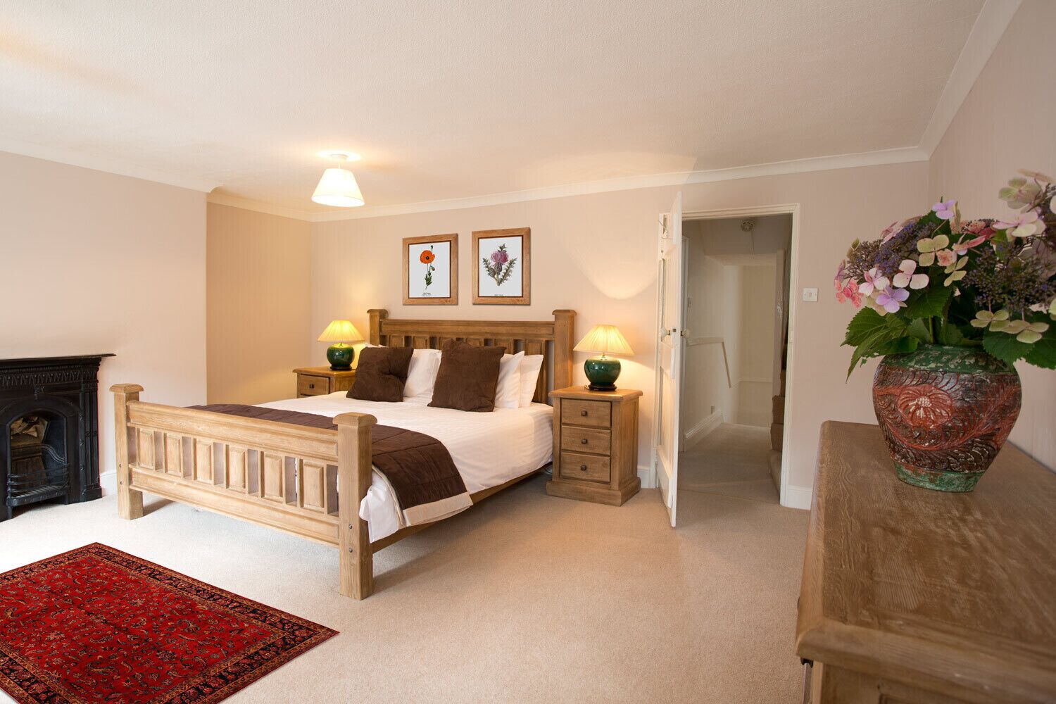 4 bedrooms, iron/ironing board, travel crib, free WiFi