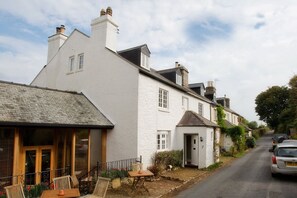 Exterior - Lovely Character Dartmoor Cottage Just Below the Famous Haytor Rocks (Newton Abbot)