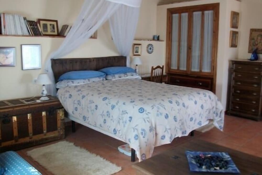 Self catering Posada del Júcar for 14 people