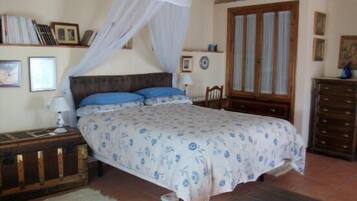 6 dormitorios, tabla de planchar con plancha, wifi gratis y ropa de cama