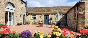 Idylliske hytter med selvhusholdning på Castle Hill mellom Huddersfield og Holmfirth