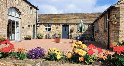 The Stable cottage is in a private rural location 10 mins from the Town centre