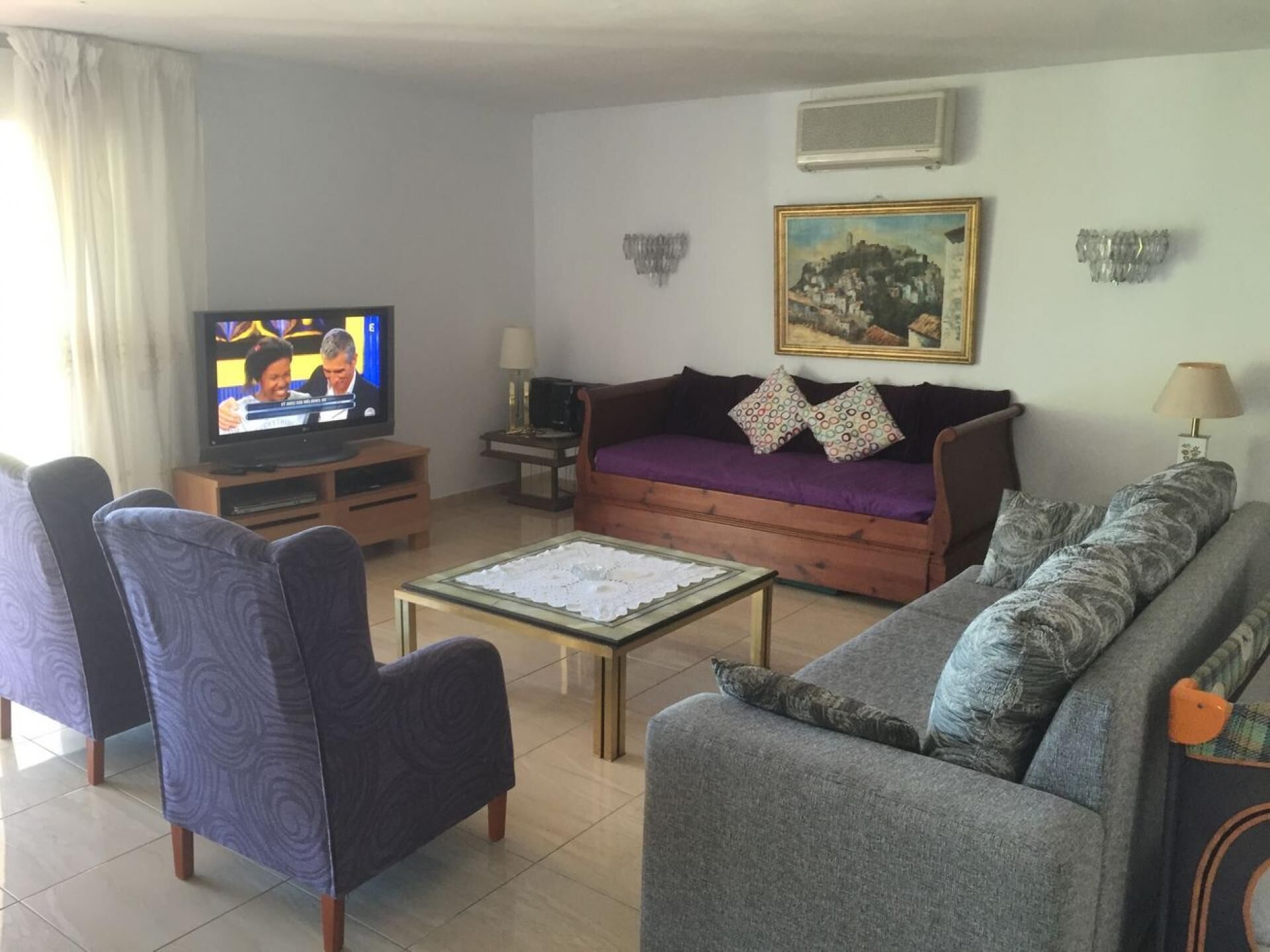 VILLA 4/5 BEDROOMS, 3 BATH, LARGE GARDEN, PRIVT POOL, BBQ, PING PONG, NEXT BEACH