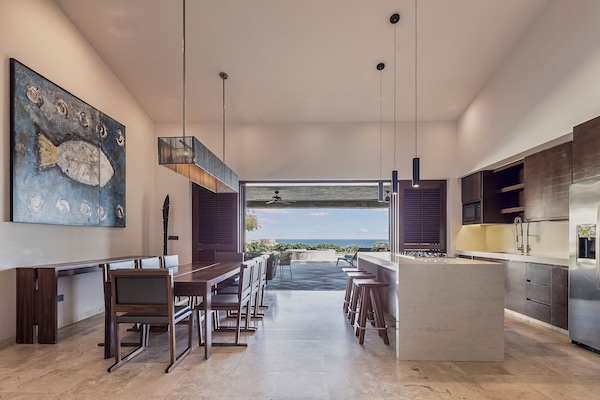 Three Bedroom Premier Residence | Matservice på rummet