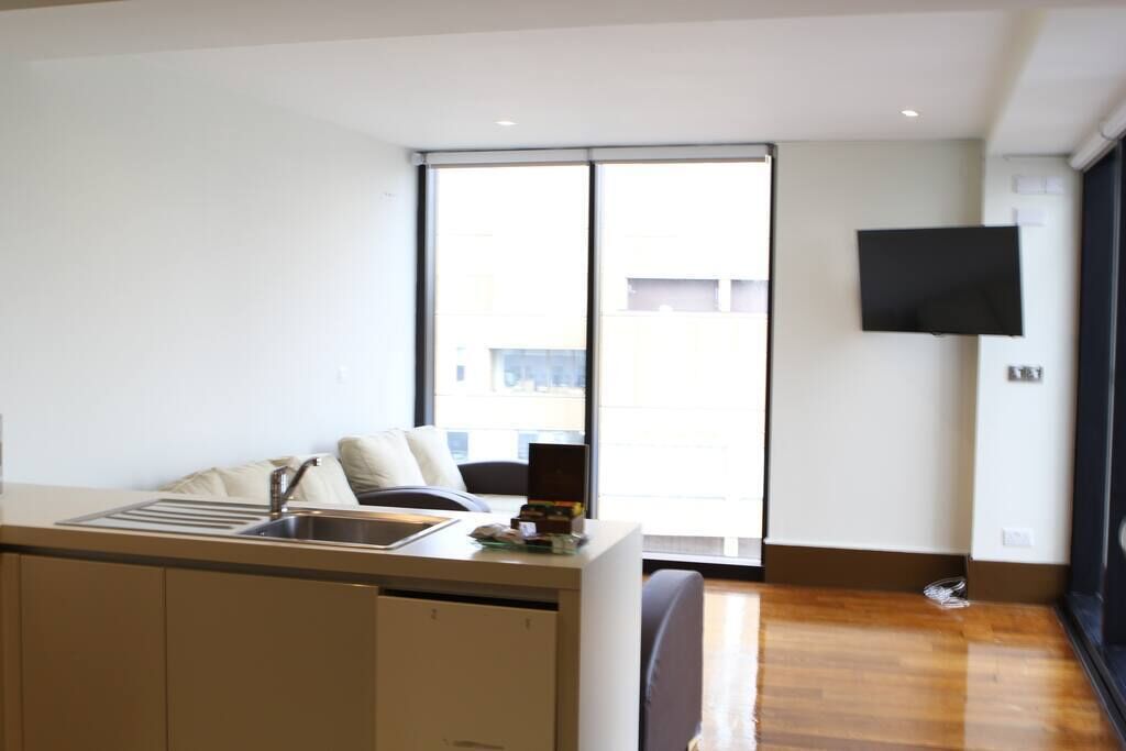 Located above the prestigious Malmaison hotel and has amazing city views from the 10th Floor.