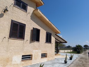 Exterior - House / Villa - MarsalaHouse with garden (Marsala)