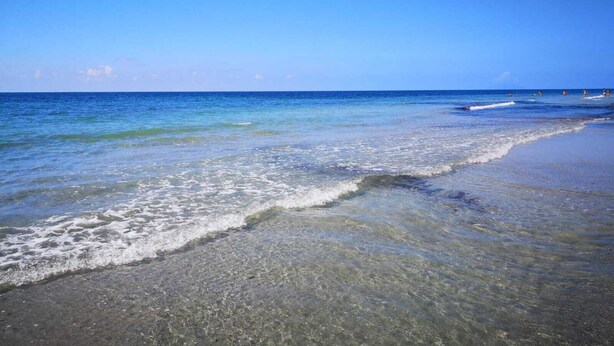 A beach with clear water and a sandy shore. - House / Villa - MarsalaHouse with garden (Marsala)