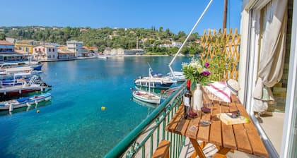 Loggos Panoramic Views Electra