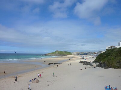 Bay Watch House, St Ives With Sea Views of Porthmeor Beach, Parking For 2 Cars.