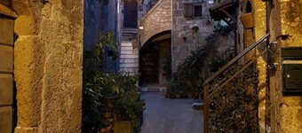 The alley - Vintage home