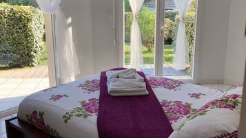 4 chambres, fer et planche Ă repasser, lit parapluie, Wi-Fi