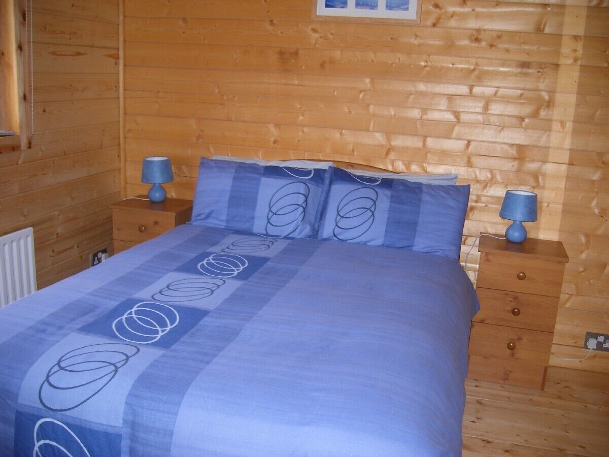 4 Star Self Catering lakeside holiday log cabin in County Monaghan Ireland