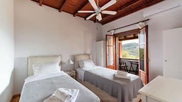 2 bedrooms, iron/ironing board, travel crib, free WiFi