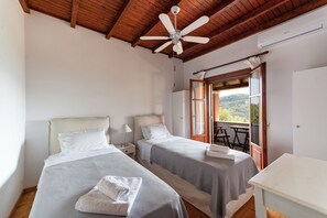 2 Schlafzimmer, Bügeleisen/Bügelbrett, Reisekinderbett, kostenloses WLAN